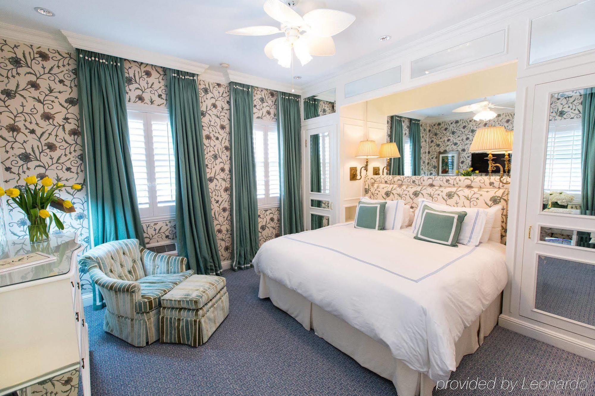 The Chesterfield Palm Palm Beach