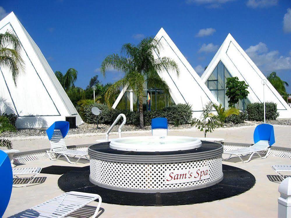 Inn Pyramids In Florida