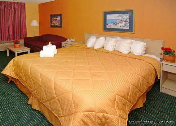 Days By Wyndham Bay Sarasota