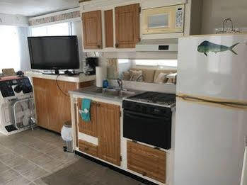 Mangrove Marina And Aqualodge Houseboats Hotel