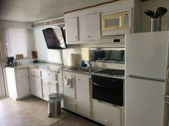 Mangrove Marina And Aqualodge Houseboats 3*