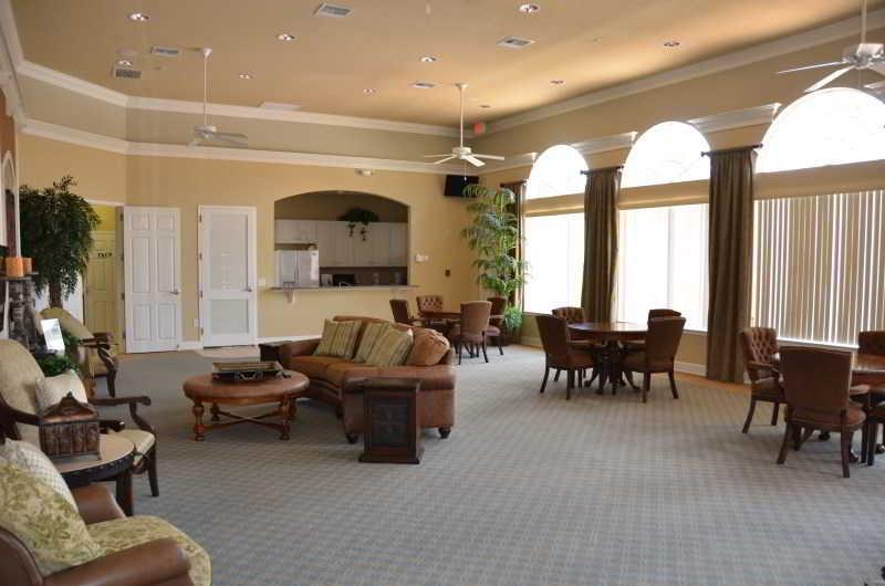 Bella Vida Platinum Homes Hotel