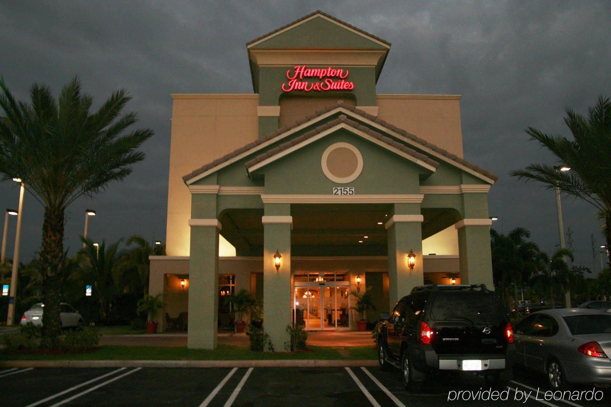 Hampton & Wellington Hotel
