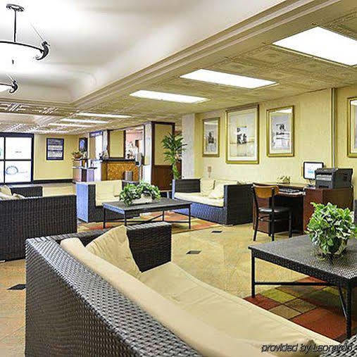 Hotel Ramada Maingate West 3*