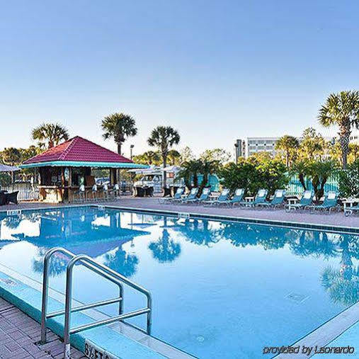 Ramada Maingate West
