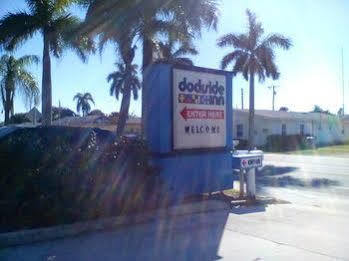 Dockside & Resort