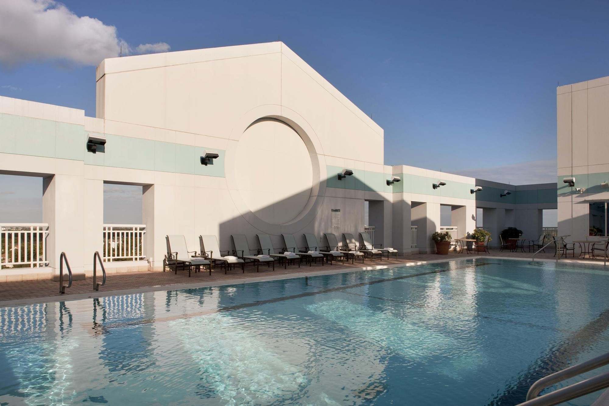 Sheraton Lauderdale West Hotel