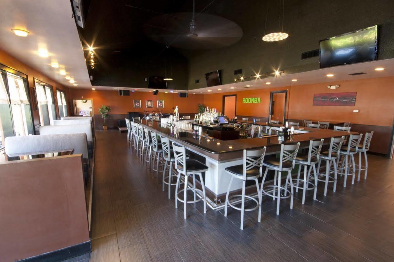 Roomba & At Old Town Hotel Kissimmee