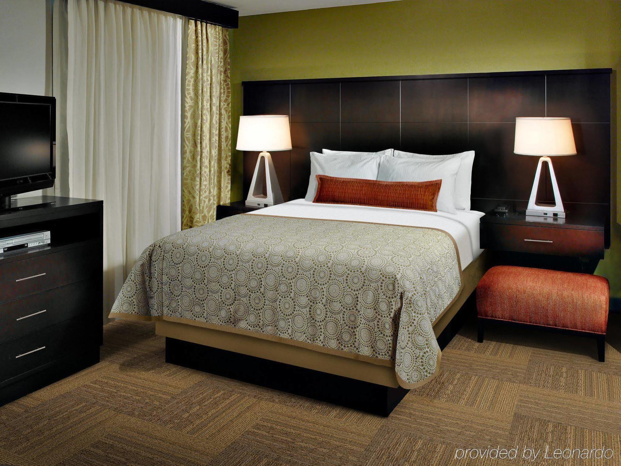 Staybridge Orlando At Seaworld By Ihg - Free Parking & Shuttle To Seaworld Parks Hotel Williamsburg