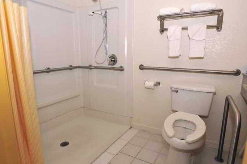 Hotel Days By Wyndham Neptune Jacksonville Beach