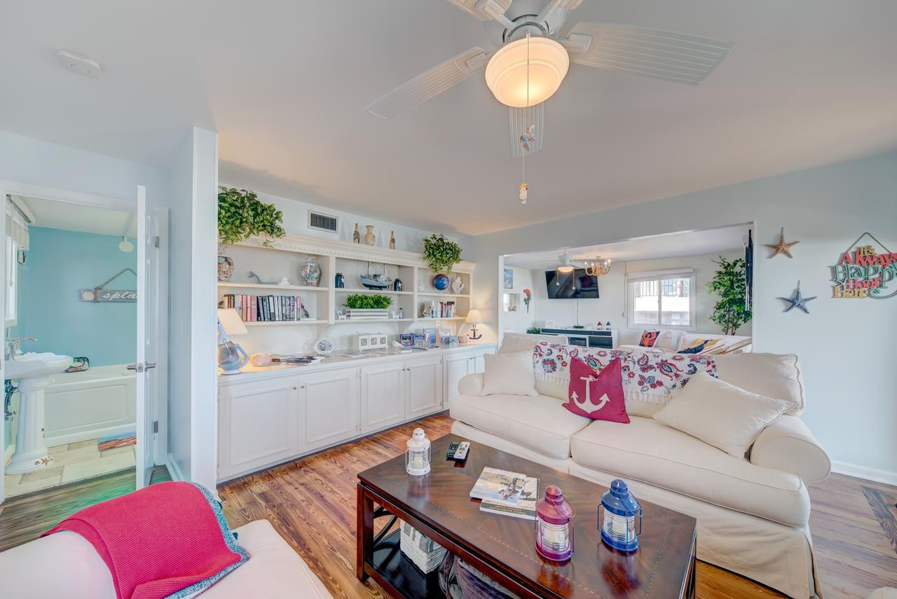 Ocean-To-River Beach-House Motel