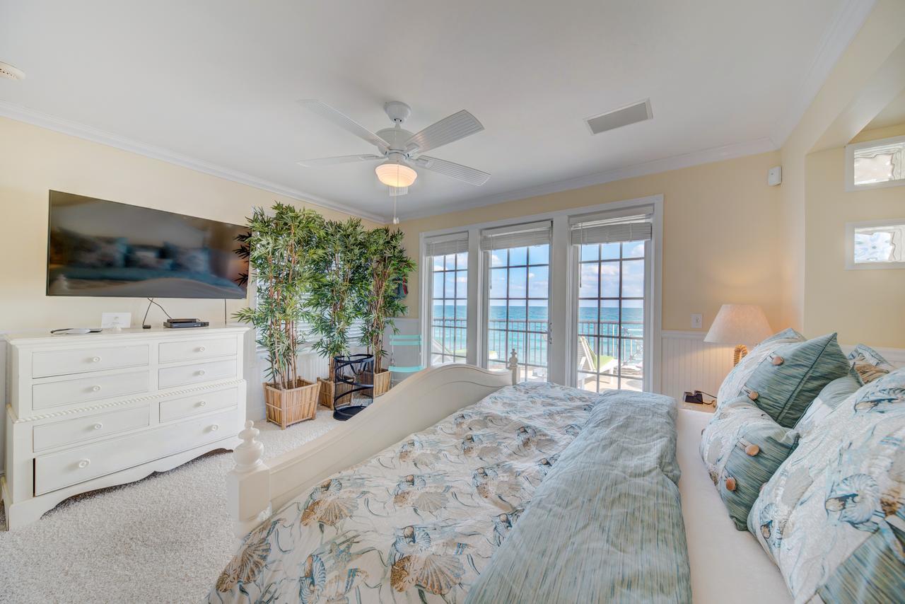 Ocean-To-River Beach-House Motel