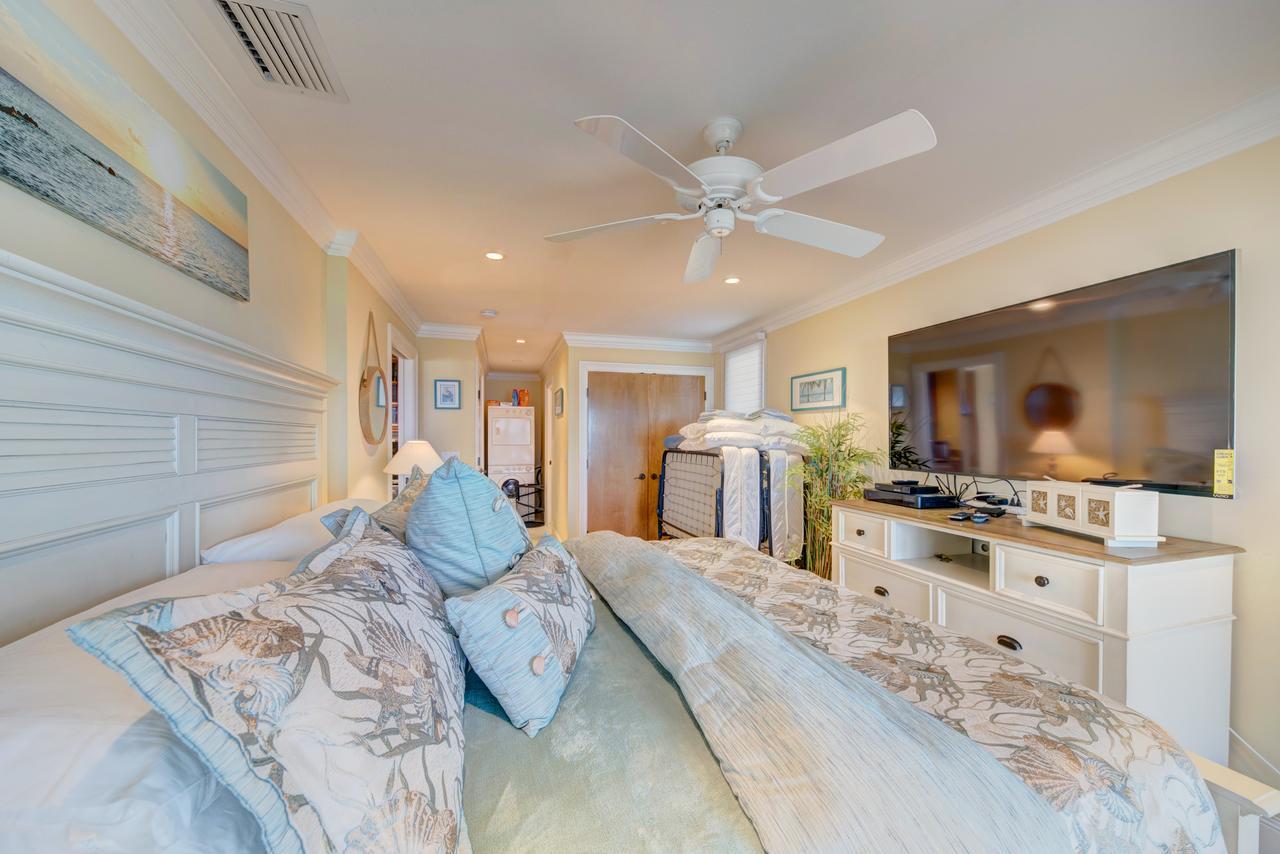 Ocean-To-River Beach-House Motel