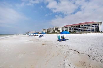 Sterling Huntington By The Sea Resort 3*