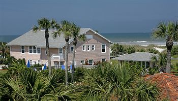 Hotel Beachfront 3*