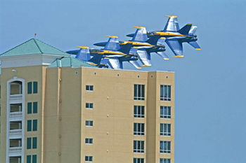 Emerald Isle Aparthotel Pensacola Beach
