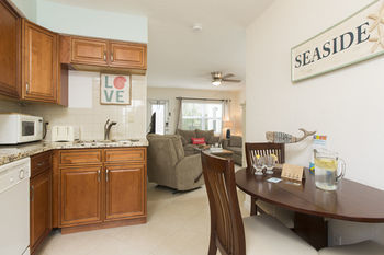 Sunny Shores & Suites 3*
