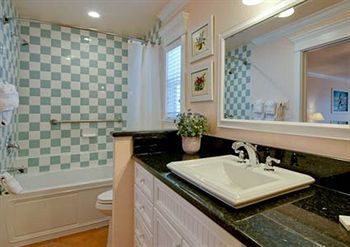 Tropic Isle At Anna Maria Island Hotel 4*