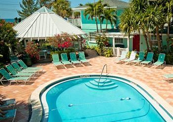 Tropic Isle At Anna Maria Island Hotel 4*