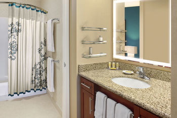 Hotel Lauderdale Pompano 3*