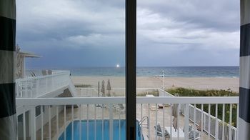 Le Cabanon Motel