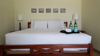 Le Cabanon Motel Pompano Beach