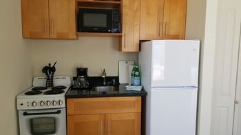 Le Cabanon Motel 2*