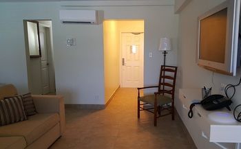 Le Cabanon Motel Pompano Beach