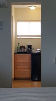 Le Cabanon Motel 2*