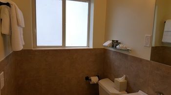 Le Cabanon Motel 2*