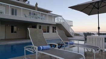 Le Cabanon Motel 2*