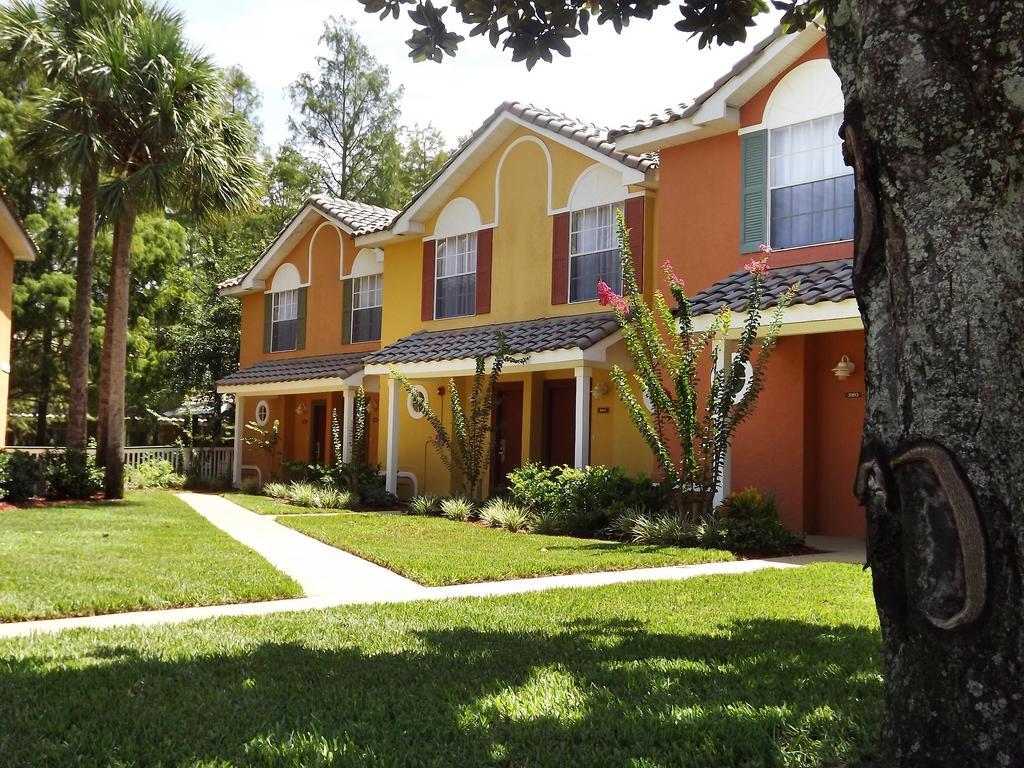 Resort Saratoga Villas- Near Kissimmee