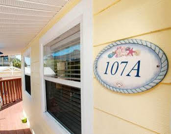 Anna Maria Beach Cottages Hotel