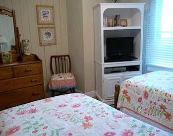 Anna Maria Beach Cottages Anna Maria