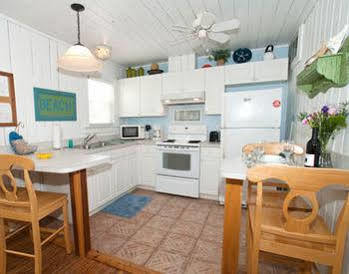 Anna Maria Beach Cottages Hotel