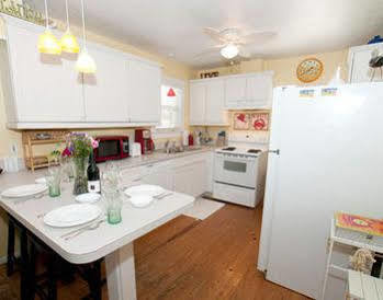 Anna Maria Beach Cottages Hotel