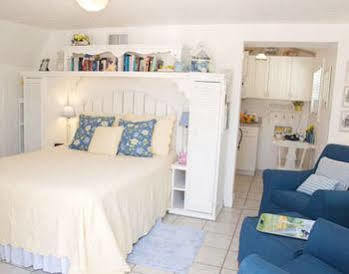 Anna Maria Beach Cottages Hotel