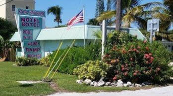 Royal Hawaiian Motel