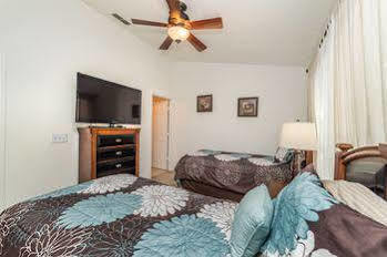 Windsor Hills 5*