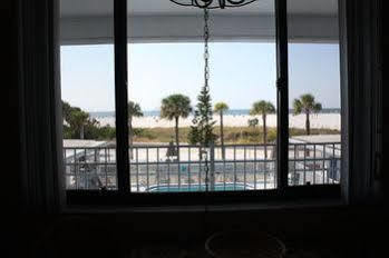 Ibeach Hotel Treasure Island
