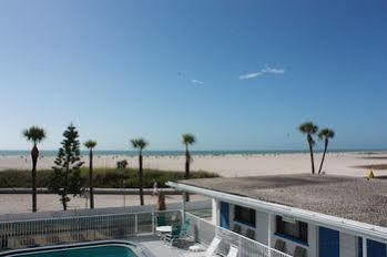 Ibeach 2* Treasure Island