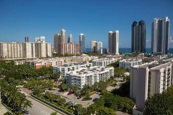 Best Holiday Suites 4* Sunny Isles Beach