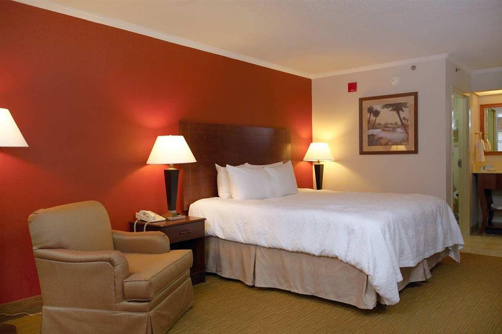 Town & 3* Crestview