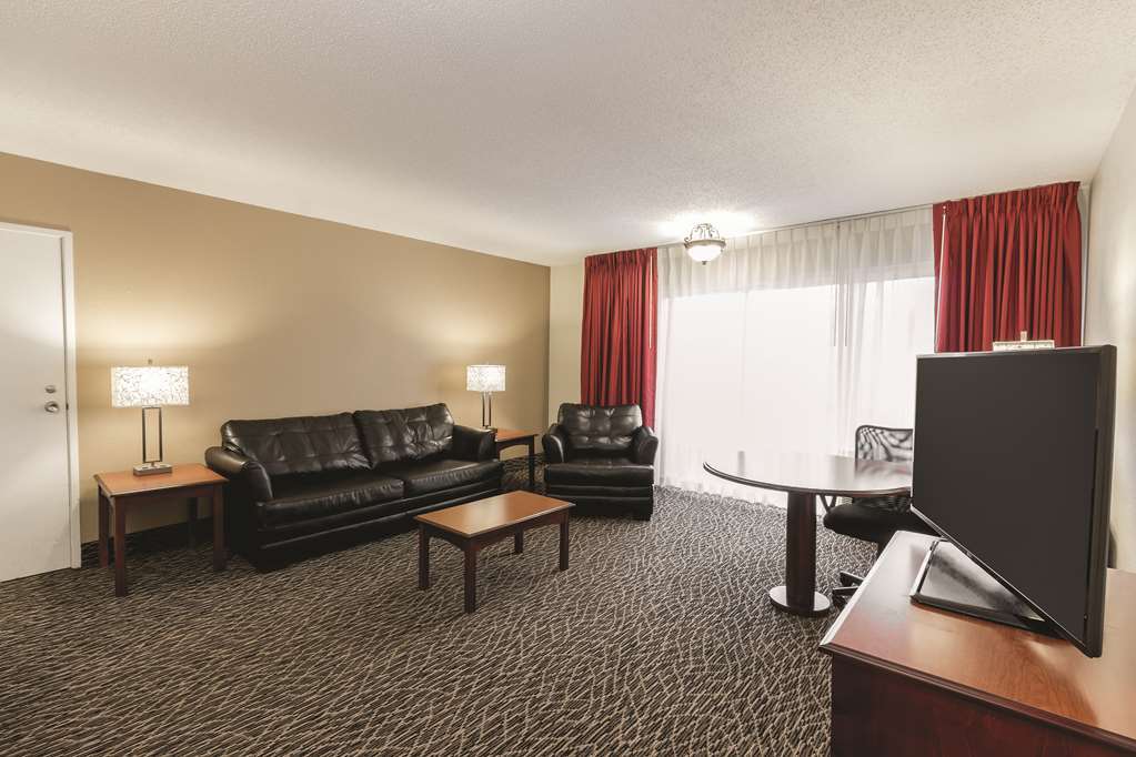 La Quinta By Wyndham Hotel