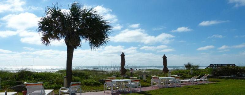 Island 2* Cocoa Beach