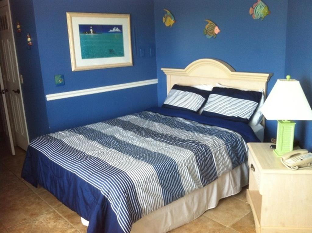 Royal Mansions Aparthotel 3*