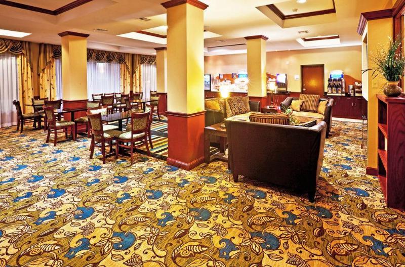 Express & Perry, An Ihg 2* Perry