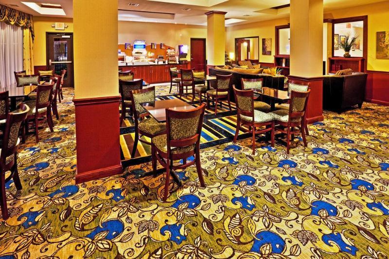 Express & Perry, An Ihg 2* Perry