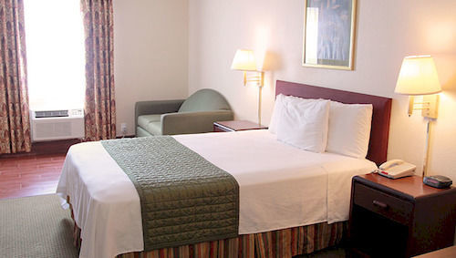 Comfort Near Nas Corry Station 2* Pensacola