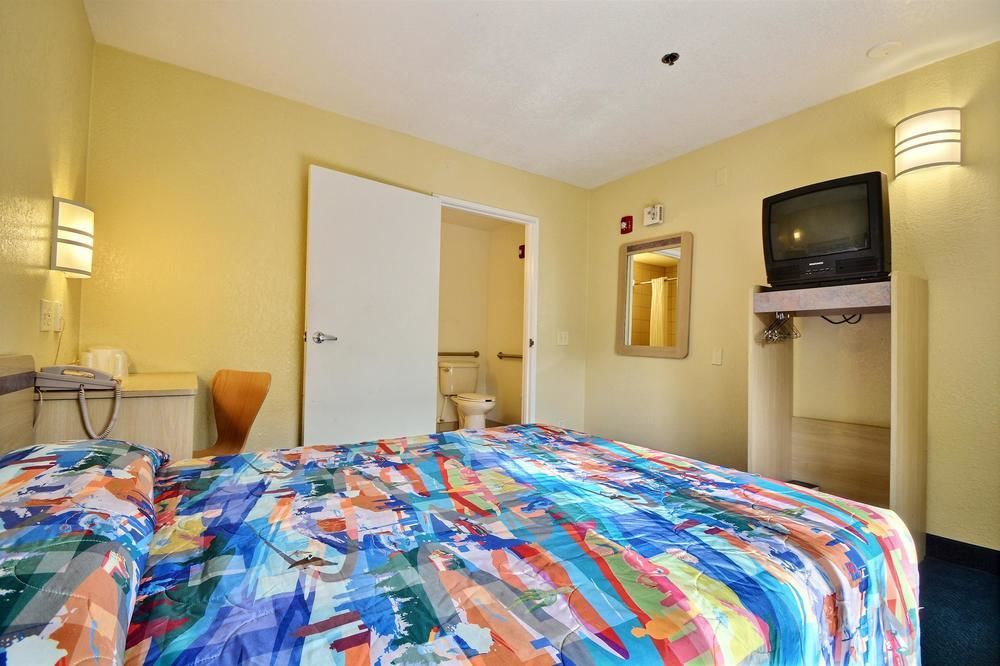 Hotel 6-ft. Pierce, Fl 2*